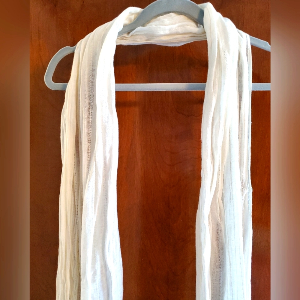 Cream lightweight Gap Scarf
